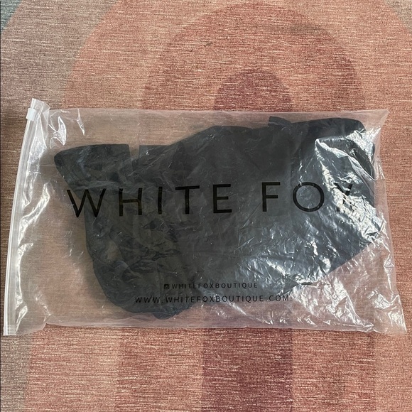 NWT White Fox Elegant Black Halter Dress & Lace Bralette Black Medium - Picture 15 of 15